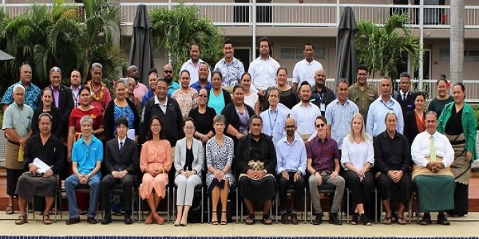 CEO for MEIDECC Paula Ma&#039;u with the participating members of the workshop