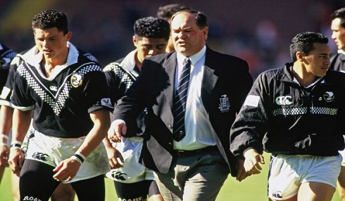 Former Kiwis and Warriors coach, Frank Endacott in the center