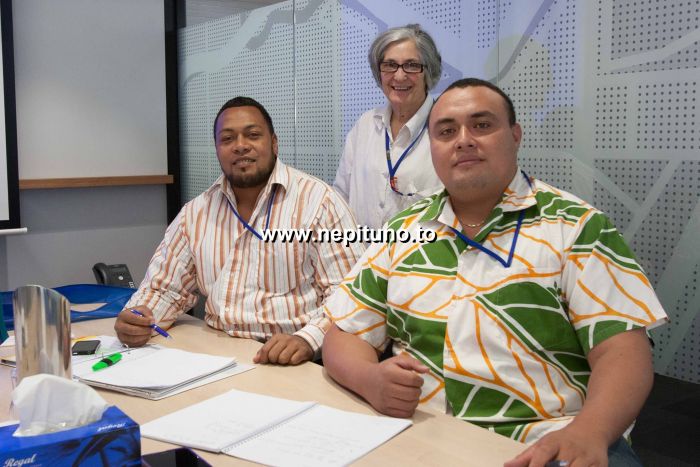 Mr. Tupou Tu&#039;ilautala (Right)