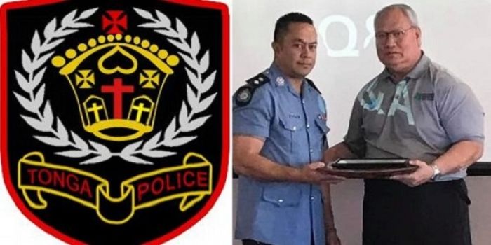 Tonga Police Detective A/Superintendent Halatoa Taufa received the highly prestigious Pacific Islands Chiefs of Police (PICP) Chair Award 2019