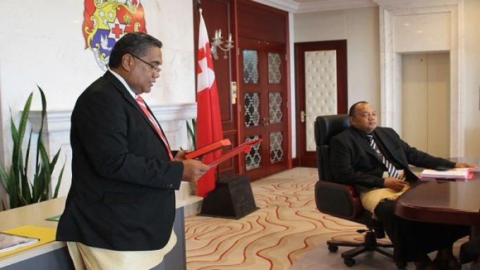 Paula Ma&#039;u sworn in before the Hon. Prime Minister Hon. Hu&#039;akavameiliku and His Majesty Cabinet. 