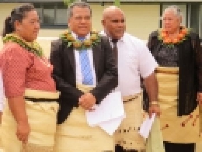 Fuofua &quot;tu&#039;a&quot; ke hoko ko ha Kovana